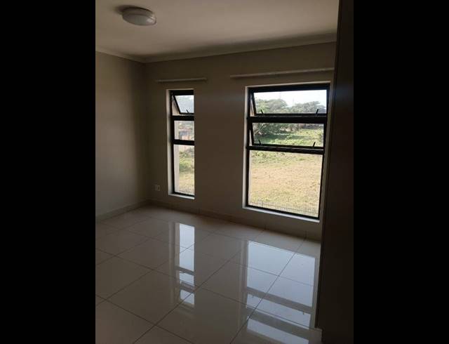 2 BEDROOM APARTMENT FOR SALE IN UMHLANGA RIDGE